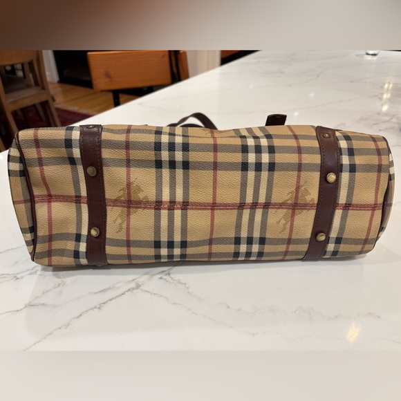 Authentic Burberry Haymarket Check Flap Shoulder Bag - Picture 2 of 7